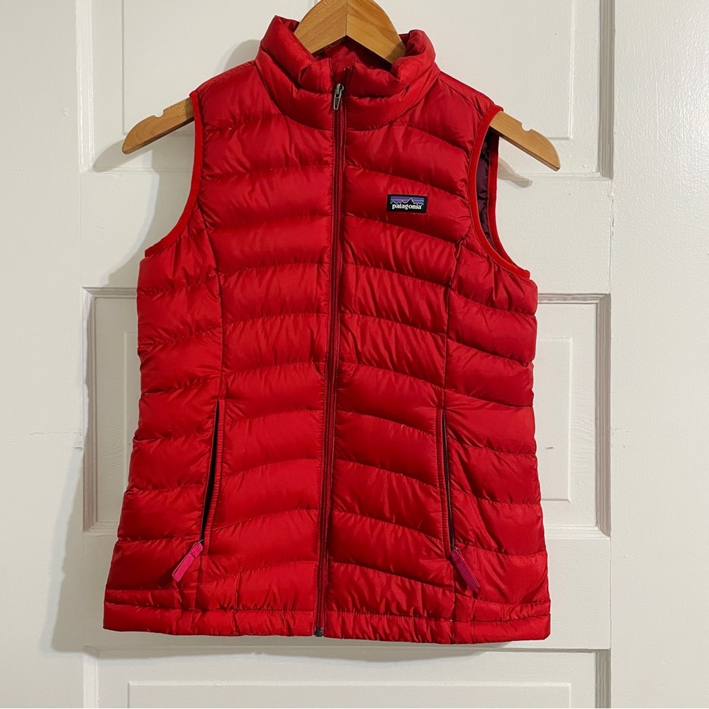 Patagonia Girls Down Puffer Vest- Red - Picture 1 of 4